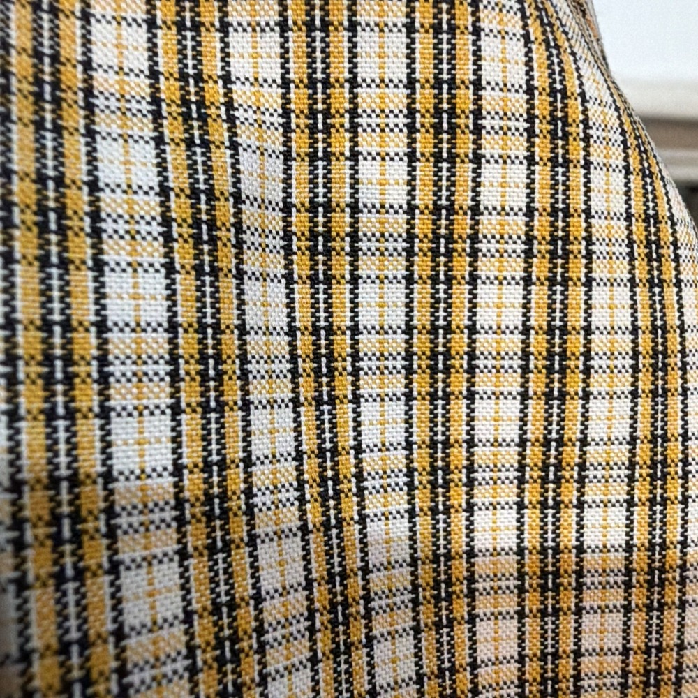 Eddie Bauer Mens Size XL Plaid Shirt Yellow Black Wrinkle Resistant Relaxed Fit - Picture 5 of 5